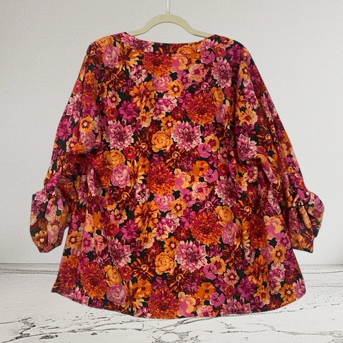 Emily Wonder Floral Split Neck Top Women’s Size 1X Summer Art To Wear NWT - Picture 4 of 20