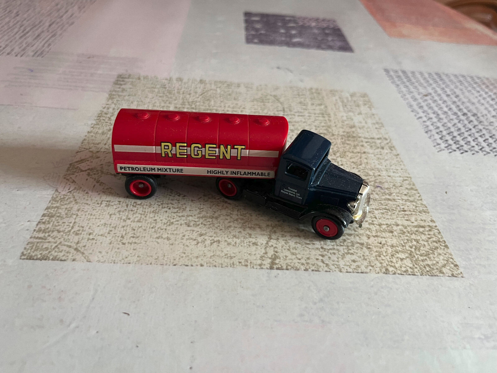 Ford Regent Lledo England Mini Tanker Truck Semi Trailer Toy-image
