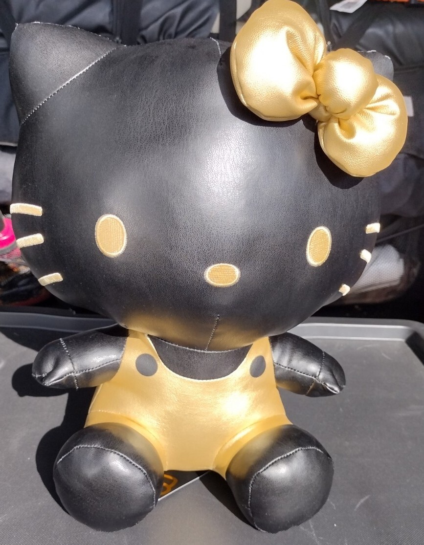 新品未開封品2枚セット　HELLO KITTY x FEILER x IENA Hello Kitty Friends Kawaii Tokyo Series 2 Trading Card Box