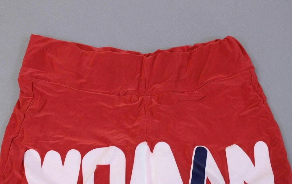 Boohoo Women's Woman Slogan Double Layer Hot Pant CK6 Red Size UK:8 US:4 NWT - Image 4 of 4