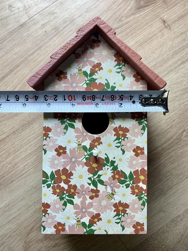 Bird House Nesting Box, Blooming Marvellous, Flower and Bee Covered House Front - 第 12/12 張圖片