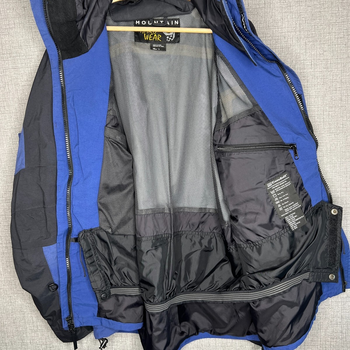 Vintage Mountain Hardwear Conduit Mountain Parka Jacket Vintage Mountain Hardwear Conduit Mountain Parka Jacket