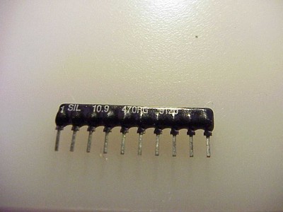LOT DE 2 RESEAUX DE RESISTANCES SIL 8.7-10 kOhms VISHAY 2/%