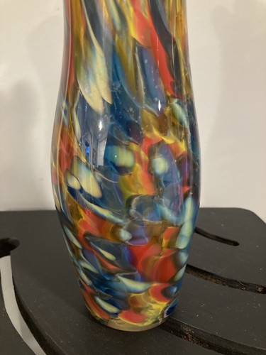 Vom Künstler signierte mundgeblasene Glasvase, gedeckte irdische Farben, Swirl-Stil bunt 9,5 Zoll - Bild 3 von 10