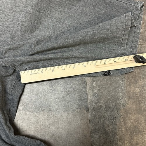 Volcom Frickin Chino Shorts Mens 31 Regular Fit Gray Flat Front Relaxed Skate - Picture 4 of 9