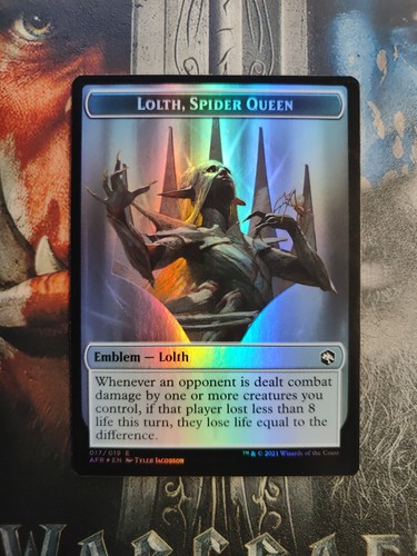 Lolth, Spider Queen regular (Borderless) with a foil emblem/treasure token - Picture 3 of 4