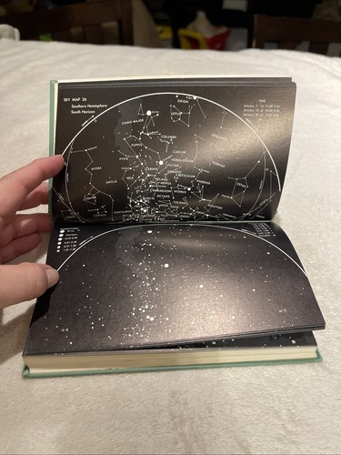 A Field Guide to the Stars and Planets Including the Moon, Satellites, Comet... - Foto 8 di 8