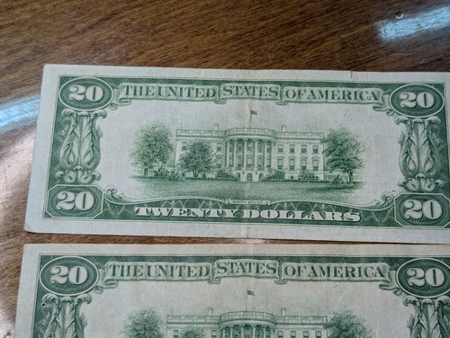 Lot of 2 1934 $20 Green Seal US Federal Reserve Notes - Picture 15 of 19