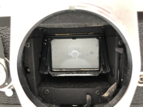 Canon FTb QL 35mm black film camera & FDn 50mm F/1.8 - Picture 3 of 20