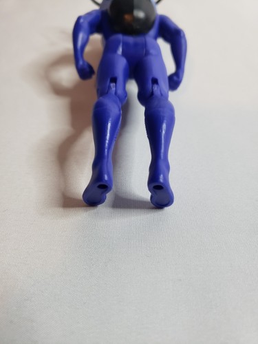 Mcfarlane DC Super Powers Traje Negro Manta Azul Figura Walmart Exclusivo Wave 4 - Imagen 8 de 10