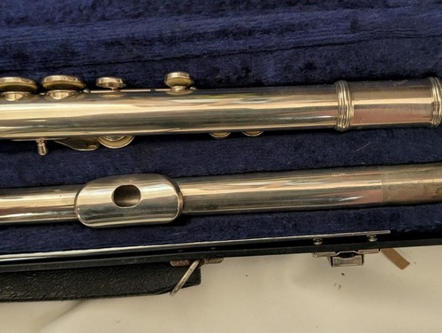 Armstrong 104 Student Flute – Made in USA Elkhart w/ Hard Case & Cleaning Rod - Picture 5 of 9