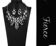 Paparazzi Fierce Black Faceted Stones Necklace Set NWT  Earrings New