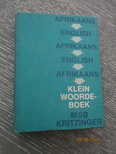 A small dictionary, Afrikaans - English, h/c, 386 pp,  Pretoria, S. Africa  1978 - Picture 1 of 9
