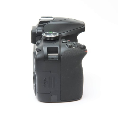 Nikon D3400 24.2MP DSLR Camera Body #168 - Picture 4 of 12