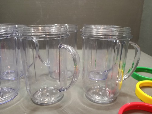 Lot Of 8 Magic Bullet To Go Blender Cups W/ Green, Yellow, Red & Blue Rings - Picture 6 of 15