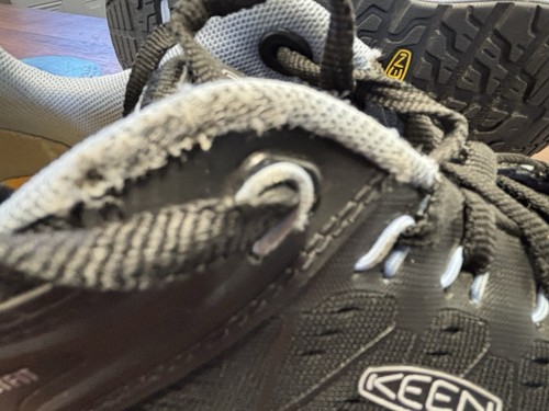 KEEN ESD UTILITY BLACK SNEAKER W/ BLUE TRIM & SAFETY TOE MEN'S 10M ASTM F2413-18 - Picture 9 of 20
