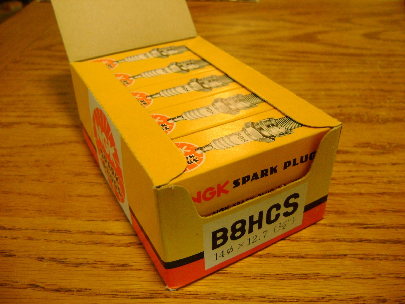 NEW NOS NGK Spark Plugs B8HCS Qty 10