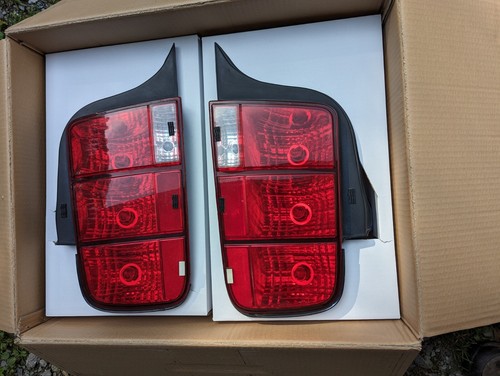 Passenger Right Tail Light Fits 05-09 FORD MUSTANG, Junyan Co. - Picture 1 of 10