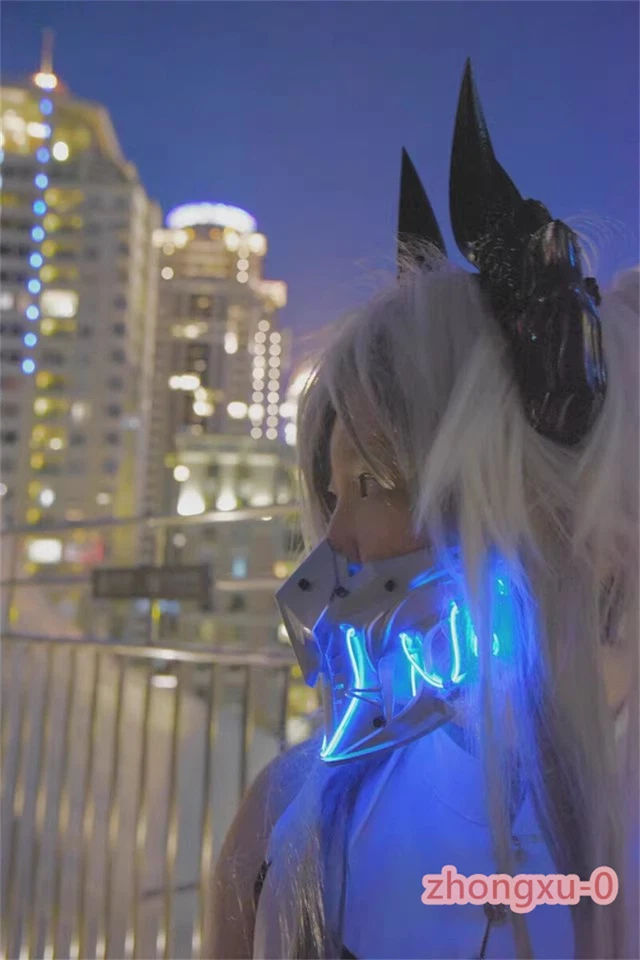 Genial Máscara Mecánica de Resina Luz Luminosa Juegos con disfraces Fiesta Show Máscara Accesorios Regalo Foto 2 de 4