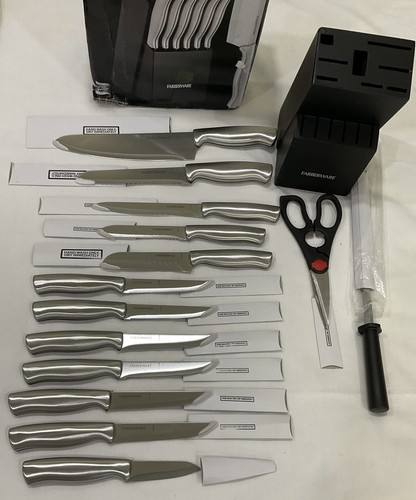 *Farberware Platinum High-Carbon Stainless Steel 15 Piece Cutlery Set in Black - Picture 3 of 14