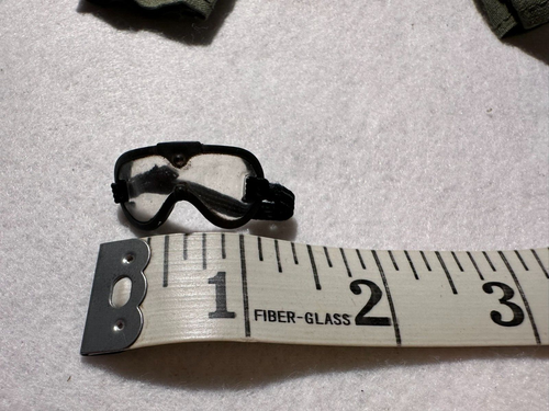 G.I. Joe Vietnam grüne Uniform für 12" Figur Maßstab 1:6 mit Zubehör - Bild 12 von 14