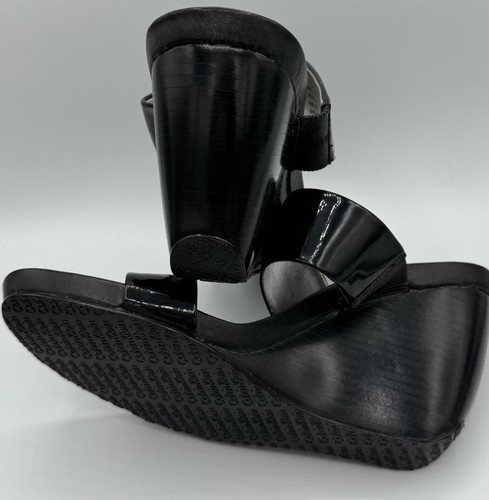 Calvin Klein slide on black Wedge Patent Sandals, Size 7 1/2 - Picture 4 of 16