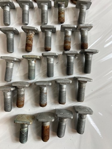 VW T5 T6 Multivan Screw Set 48st. for Rail System Rails Original - Picture 3 of 5