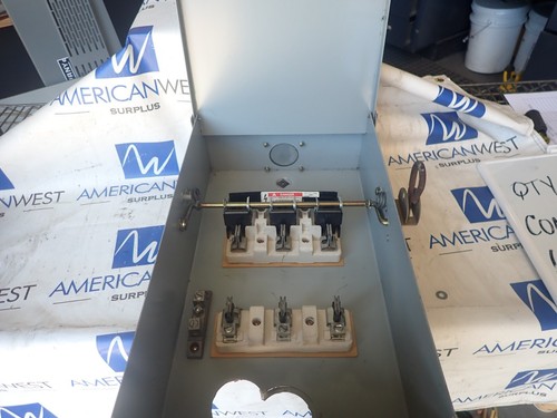 Murray ITE GH423NW 100 amp 240 volt 3R Outdoor Disconnect USED DIS1235 - Picture 5 of 6