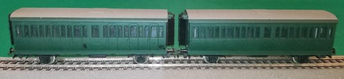 Rivarossi I RR/D - Loco + bagagliaio + 2 carrozze - cnfz. NON originale - Foto 10 di 19