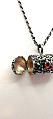 Vintage Italian 925 Sterling Silver Prayer Cylinder Necklace with Safety Lock. - Bild 4 von 9