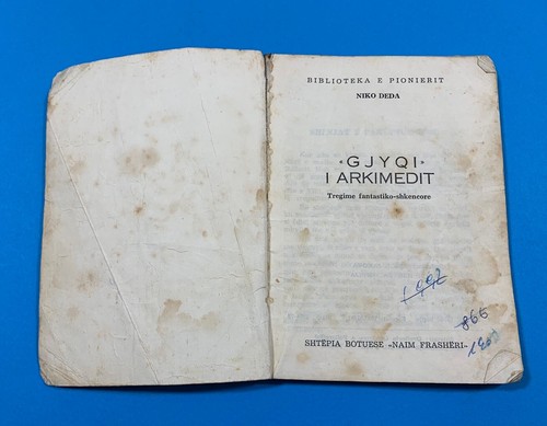 OLD ALBANIA BOOK-TREGIME FANTASTIKO-SHKENCORE-NIKO DEDA-GJYGJI I ARKIMEDIT-1973 - Picture 3 of 10