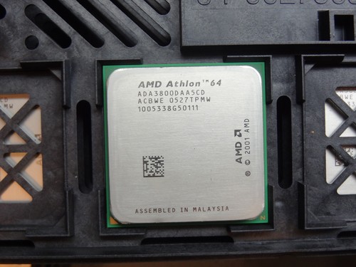 AMD Athlon 64 Processor 3200+ Socket 939 ( ADA3800DAA5CD) #TQ1522 - 第 2/3 張圖片