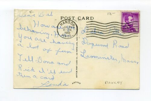 Postal de Hanson MA 1960, niñas sentadas alrededor de una fogata, Rainbow Camp of Mass - Imagen 2 de 2