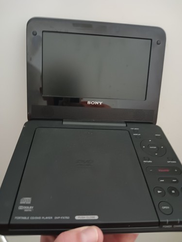 Sony DVP-FX780 Portable DVD Player with Screen (7")