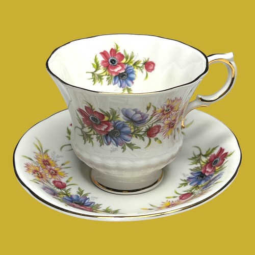 Paragon By Appointment Her Majesty The Queen Flower Festival Teacup Saucer - Picture 6 of 17