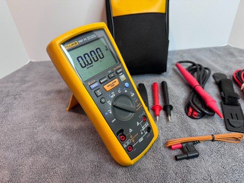 Fluke 1587 FC Digital Insulation Multimeter with Pouch and Accessories - Picture 9 of 14