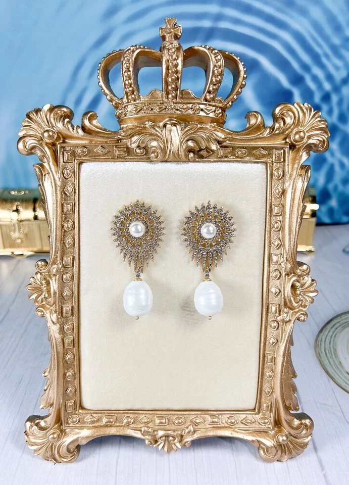 Pendientes de perlas blancas, pendientes colgantes de oro, pendientes colgantes de perlas, joyas de boda Foto 2 de 4