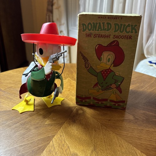 Walt Disney's  Donald Duck "The Straight Shooter" 1949 Windup Toy By Mavco W/Box - Picture 2 of 24
