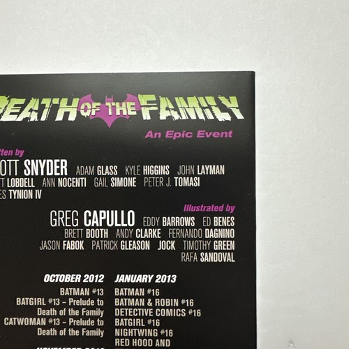 Batman and Robin Death of the Family 15 Tomasi Gleason Gray Paperback Comic Book - Picture 9 of 17