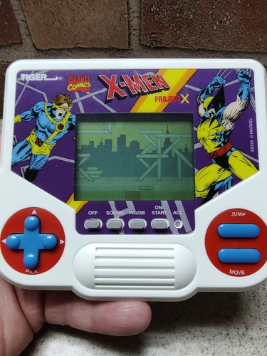 Tiger Electronics - X-Men: Project X Handheld Game 2020 Working Wolverine - Picture 2 of 9