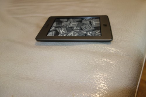 Amazon Kindle D01200 WiFi 4th Generation 4GB 6" eBook Reader - Picture 7 of 17