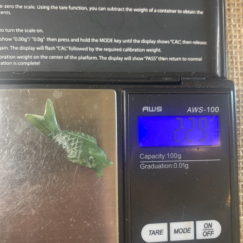 MINI handgeschnitzte Jade Fischschnitzerei Kassiar Berg British Columbia Jade 1,3 Zoll - Bild 7 von 11