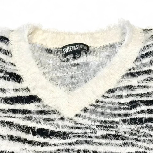 Sweet & Sinful Zebra Fuzzy Sweater Sz Large V Neck Black Ivory Animal Print Y2K - Picture 3 of 8