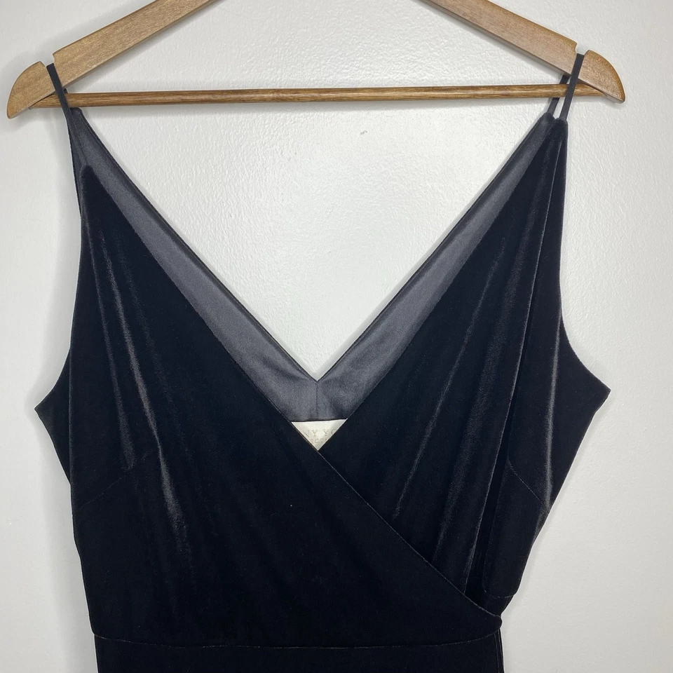 Maxi Vestido Jenny Yoo Collection Andi Elastizado Terciopelo Envolvente en Negro Talla 14 Foto 3 de 4