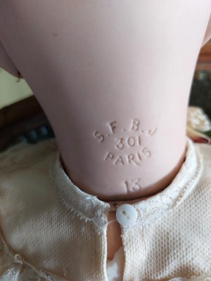 SFBJ 301 Paris taille 10 - Poupée - 1910-1919