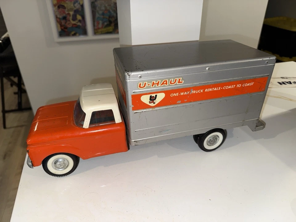 Vintage Nylint Ford U-Haul Rental Van Moving Box Truck #8400 Pressed Steel Toy - Image 3 of 4
