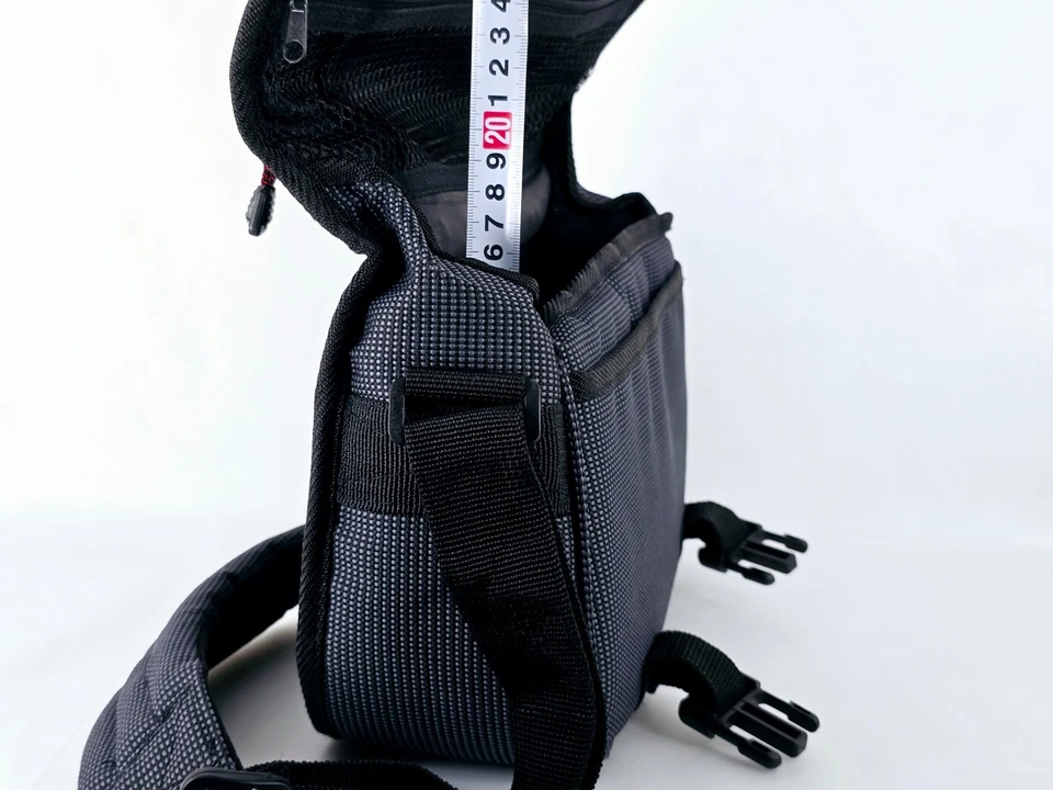 🌸[近乎完好] 正品佳能相机镜头单肩包尼龙黑色日本制造 — 第 4/4 张图片