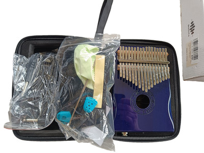 MOOZICA K17BLPEQ 17 Tasten Kalimba Daumenklavier mit Tonabnehmer und Zubehör