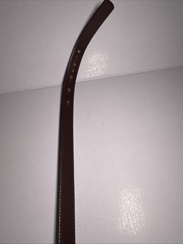 VTG Etienne Aigner Leather Skinny Brown Belt Size 26 Inch “A” Gold Buckle - Picture 4 of 6