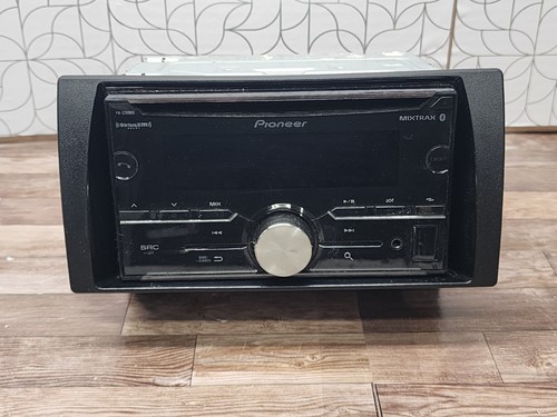 Pioneer FH-S700BS CD AUX USB AM FM AUTORADIO KOPFEINHEIT MIT KABELBAUM WIE SAUBER